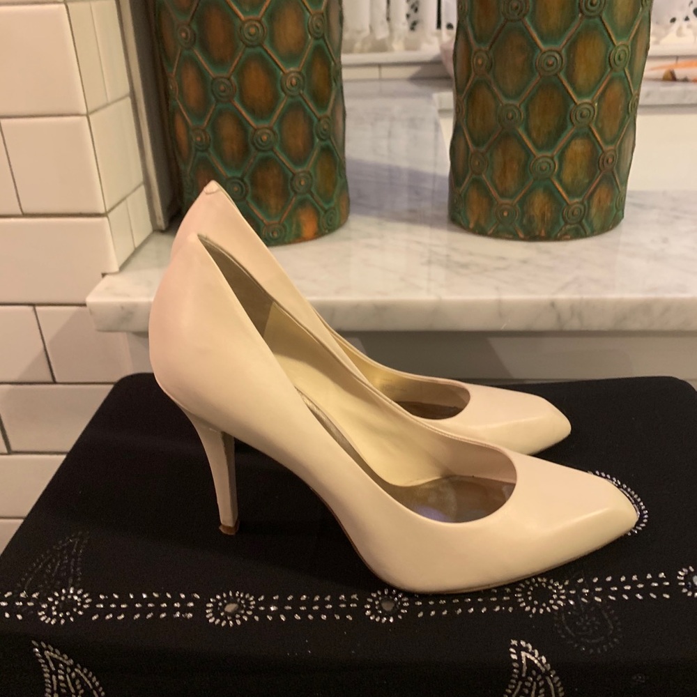 Shoes - Picture 3 of 3